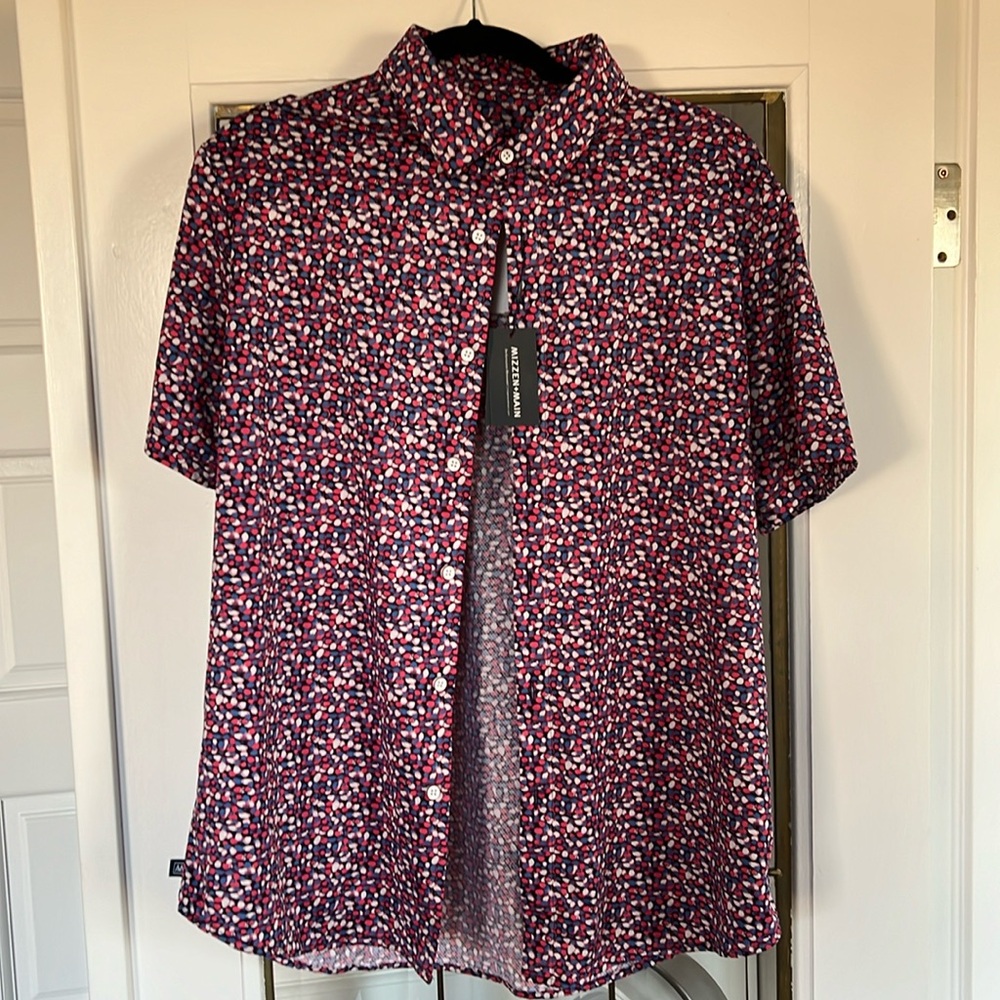 Mizzen + Main short sleeve button up. Navy with blue, white and pink dots.